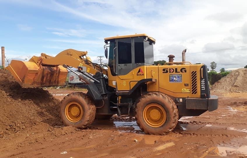 Locação de Pá Carregadeira