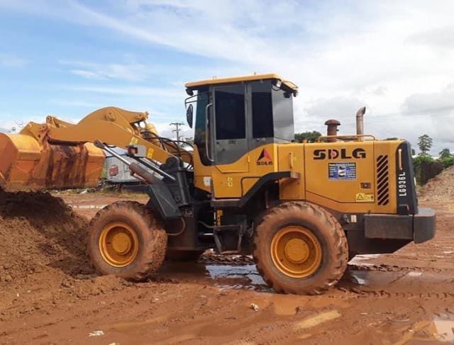 Locação de Pá Carregadeira