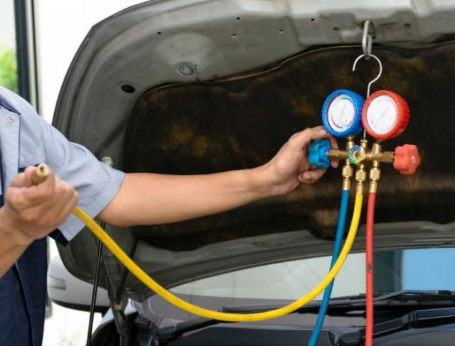 Quanto custa recarga de gás do ar-condicionado do carro?